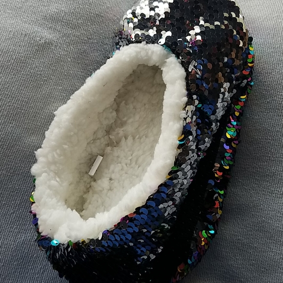 NWOT 2/$15 Rainbow/ Silver sequins sleepers - Picture 4 of 14